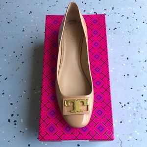 Tory Burch Gigi nude flats